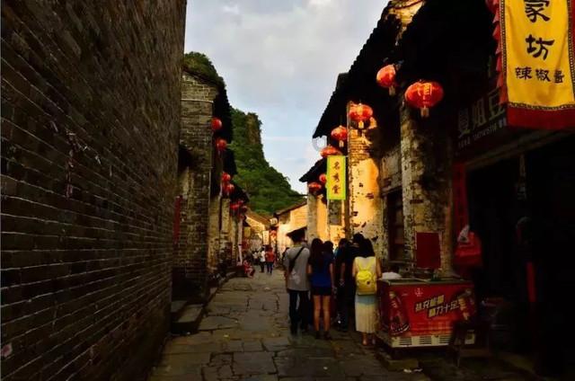 探秘万相之王的奇幻领地：比奇省的神秘世界！